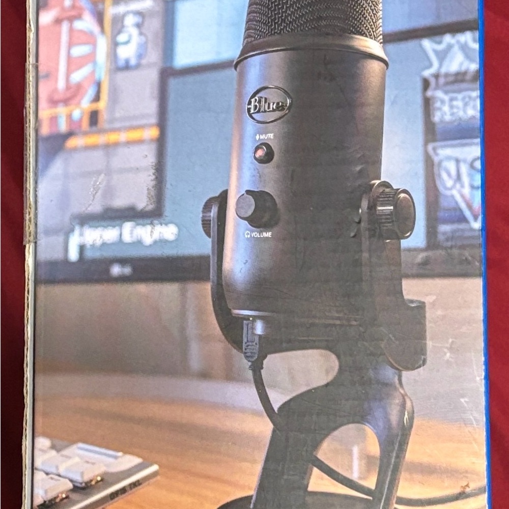 Yeti Midnight Black USB Microphone